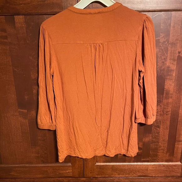Ann Taylor pumpkin ¾ sleeve rayon top - Picture 6 of 12